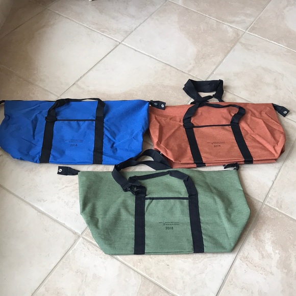Handbags - A bundle of three duffel  bag